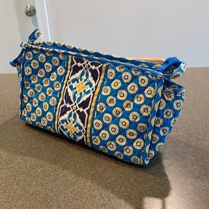 Vera Bradley medium makeup/cosmetic/toiletries bag
